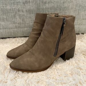 Brown Suede Block Heel Booties | LifeStride Dynasty Taupe | Size 10